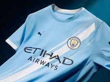 Imagem - Manchester City demite funcionário que foi trabalhar vestindo camisa do rival United