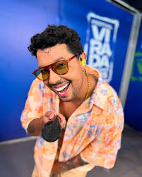 Dinho Jr por Reprodução
