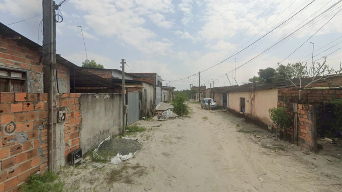 Família denuncia que jovem foi agredido e casa foi revirada em Dias D'Ávila