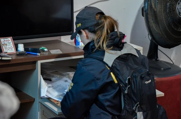 Operação da Polícia Federal contra tráfico internacional de mulheres por Divulgação