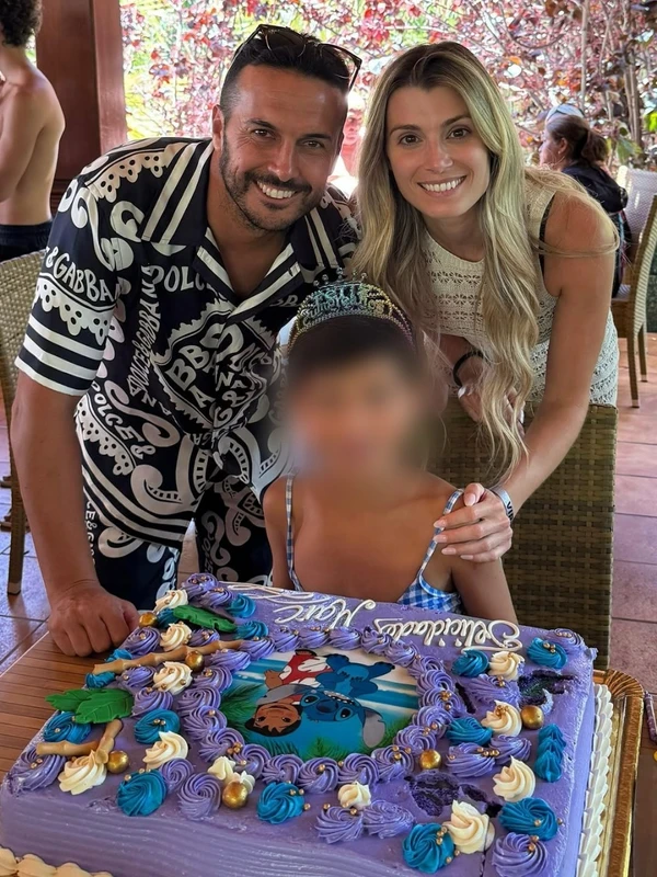 Pedro celebra aniversário do filho, alvo de ataques por usar vestido por Reprodução/Instagram