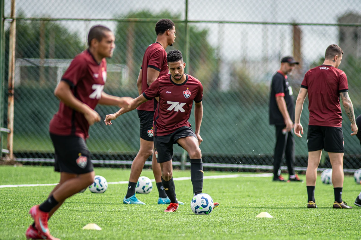 Último treino do Vitória antes de enfrentar o Botafogo  por Victor Ferreira/EC Vitória