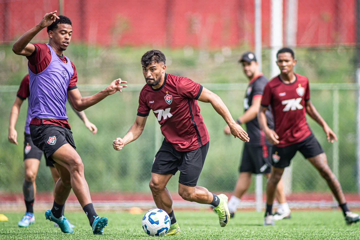 Último treino do Vitória antes de enfrentar o Botafogo  por Victor Ferreira/EC Vitória