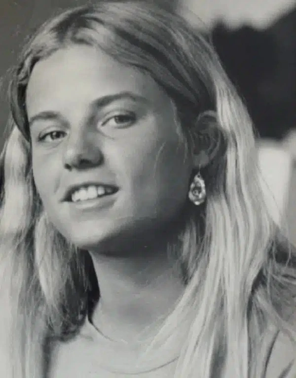 Vera Zimmermann na juventude, época que inspirou a música de Caetano por Reprodução 