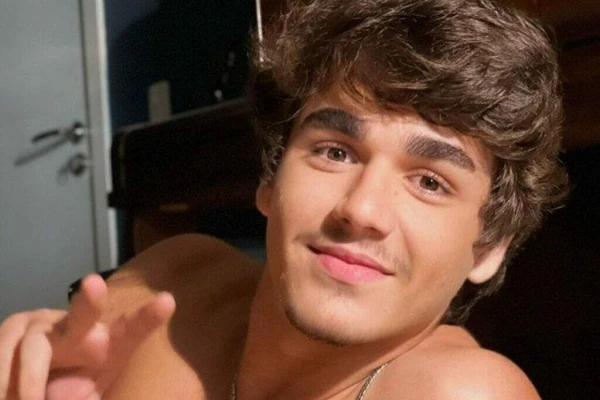 Xande Valois por Reprodução/Redes Sociais 