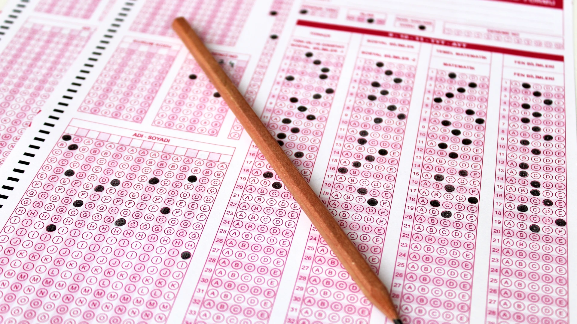 Imagem - Concursos públicos têm 32 mil vagas abertas com salários de até R$ 41 mil; confira