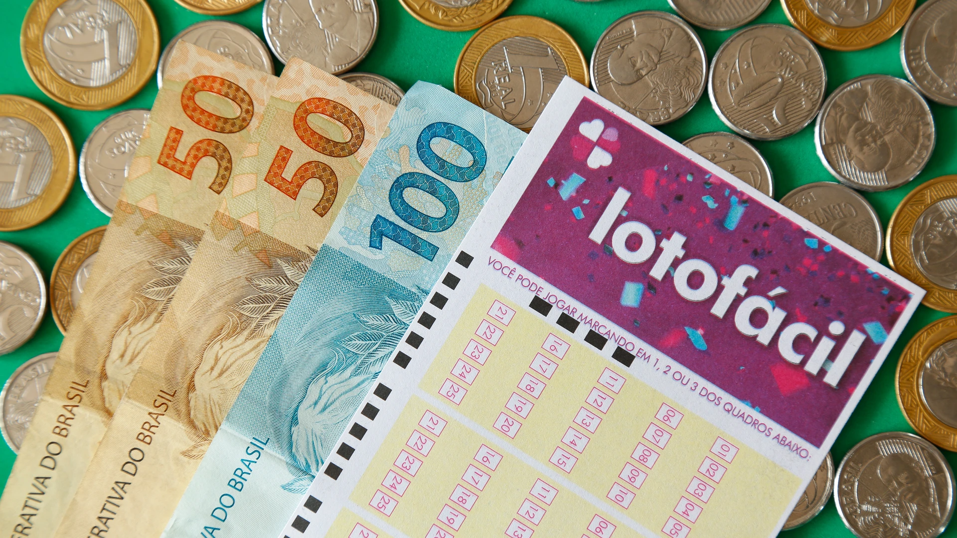 Imagem - Novo milionário! Apostador baiano acerta Lotofácil e fatura R$ 1,5 milhão