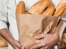 Imagem - Padeiro compartilha segredo de como conservar o pão fresco por mais tempo em casa