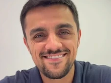 Imagem - Felipe Simas explica por que tinha medo de falar da sua conversão