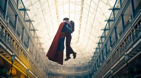 Cena de beijo de "Superman" por Divulgação