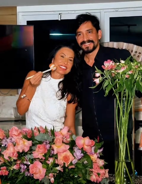 Filha de Scheila Carvalho celebra 15 anos com festa luxuosa por Reprodução/Instagram