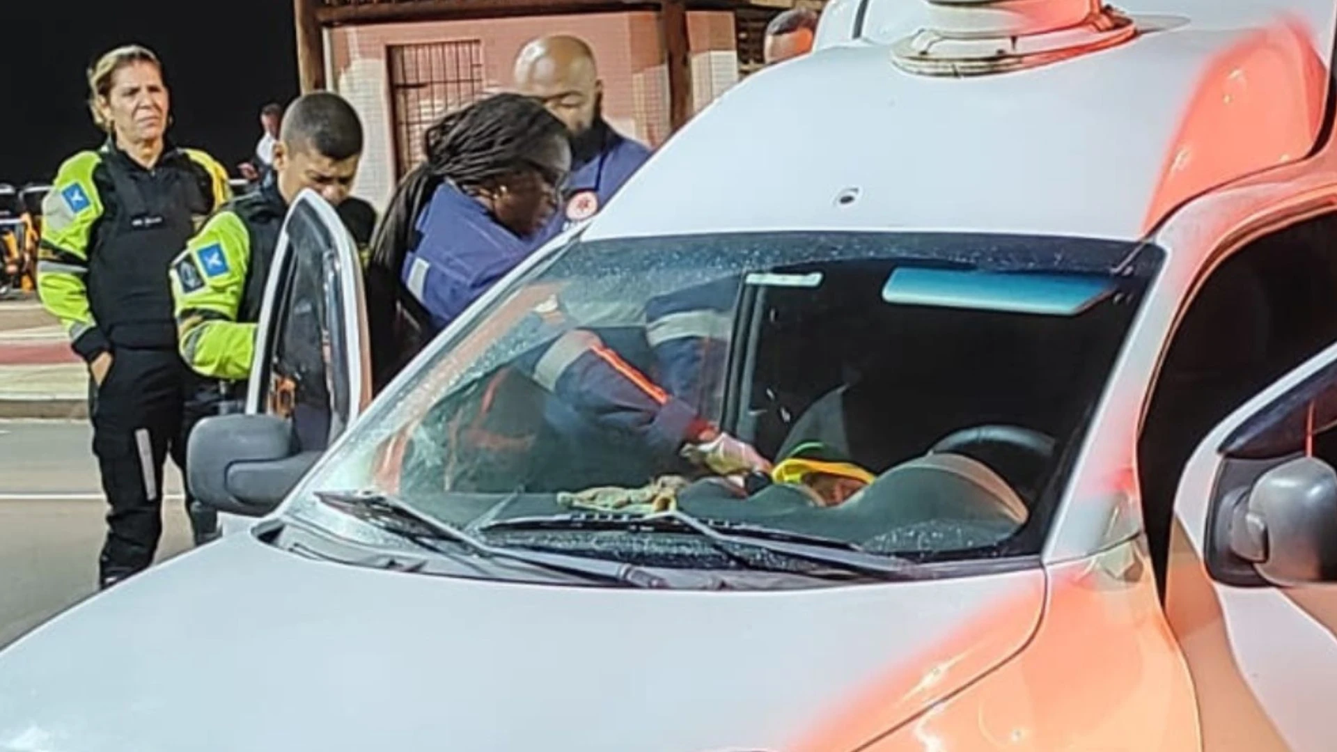 Imagem - Agentes da Transalvador encontram corpo dentro de carro durante blitz