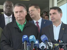 Imagem - Bolsonaro nega golpe, critica PGR e diz que Eduardo será preso se voltar ao Brasil: 'Injustiça'