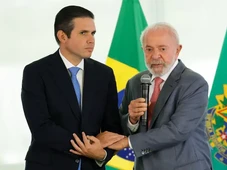 Imagem - Câmara aprova projeto que destina R$ 30 bilhões do pré-sal para fazendeiros