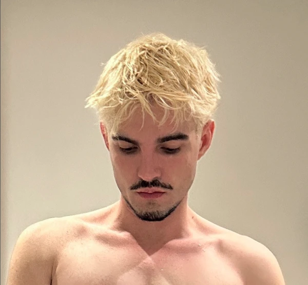 Cantor Jão por Reprodução | Instagram