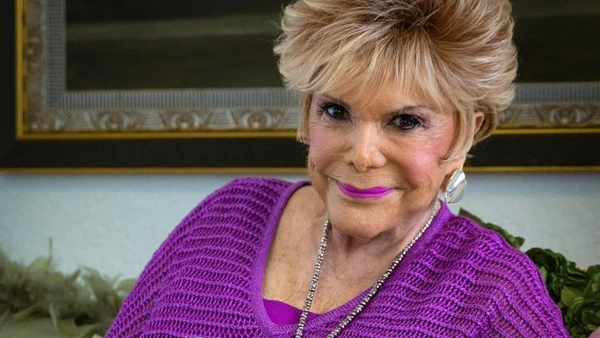 Connie Francis, voz de clássicos como "Pretty Little Baby" e "Stupid Cupid"  por Reprodução 