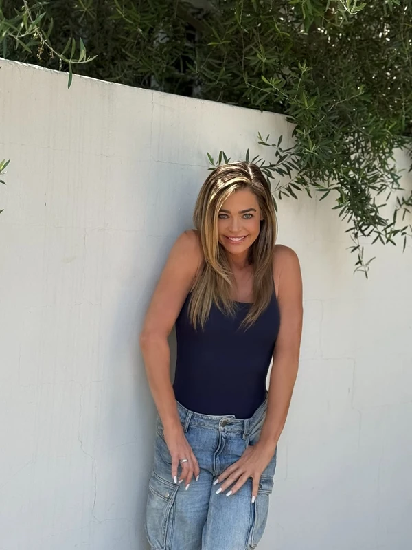 Denise Richards por Reprodução/Instagram