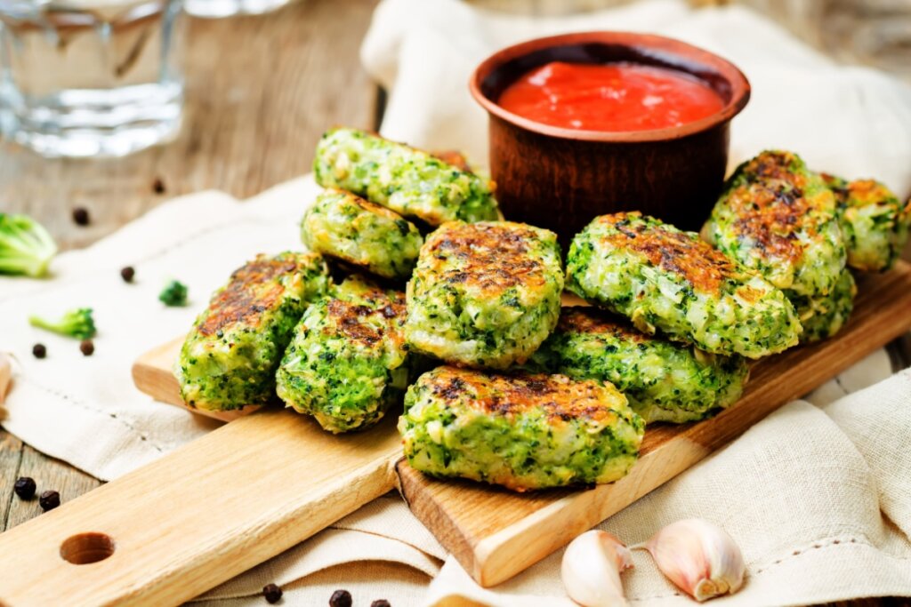 Bolinho de brócolis (Imagem: Natália Arzamasova | Shutterstock)