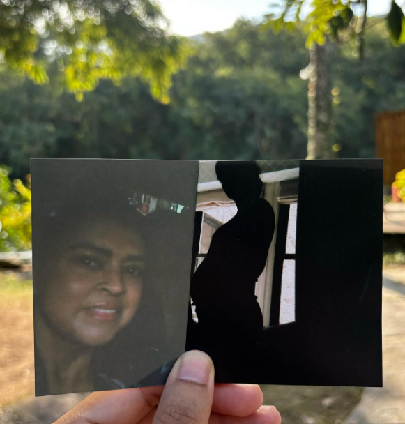Fotos inéditas de Preta ao lado de amigos em Nova York por Reprodução