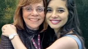 Glória Perez e Daniella se abraçaram por IA; autora ficou emocionada por Reprodução