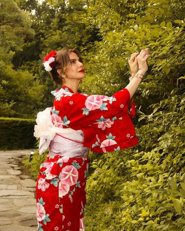 Luciana Gimenez no Japão por Reprodução/Instagram