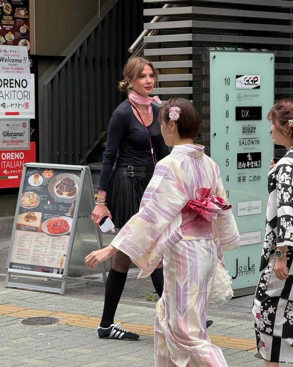 Luciana Gimenez no Japão por Reprodução/Instagram