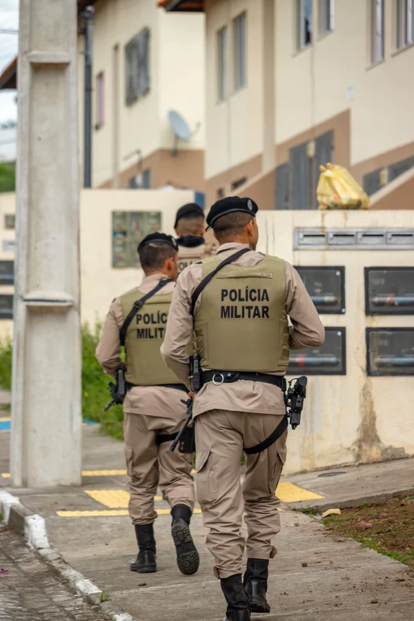 PM faz megaoperação na Engomadeira por Divulgação PM-BA