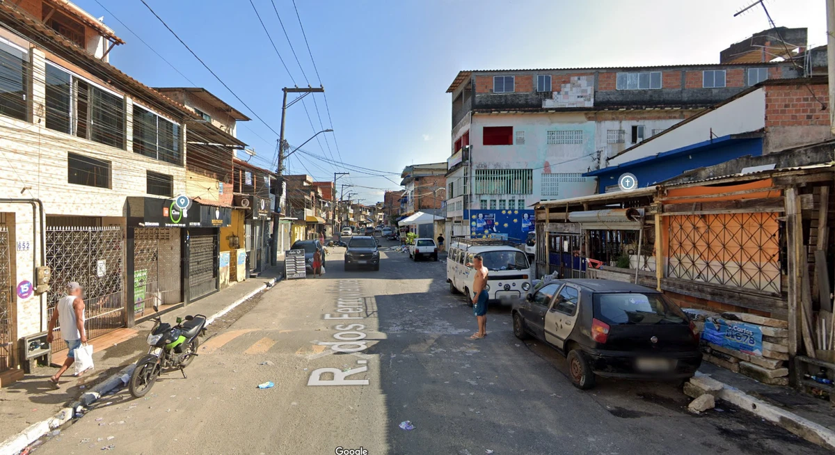 Rua onde aconteceu o crime é uma das mais movimentadas do bairro