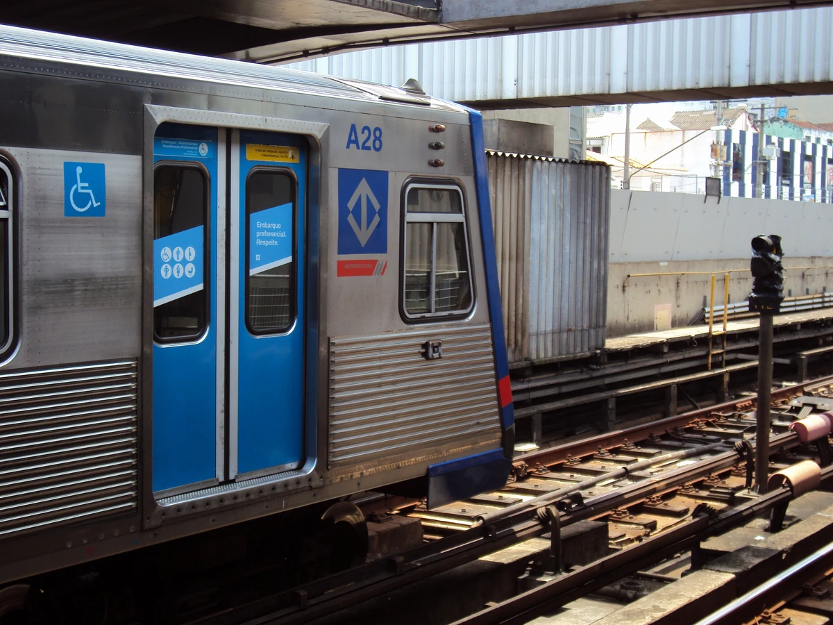 Trem ferroviário em São Paulo