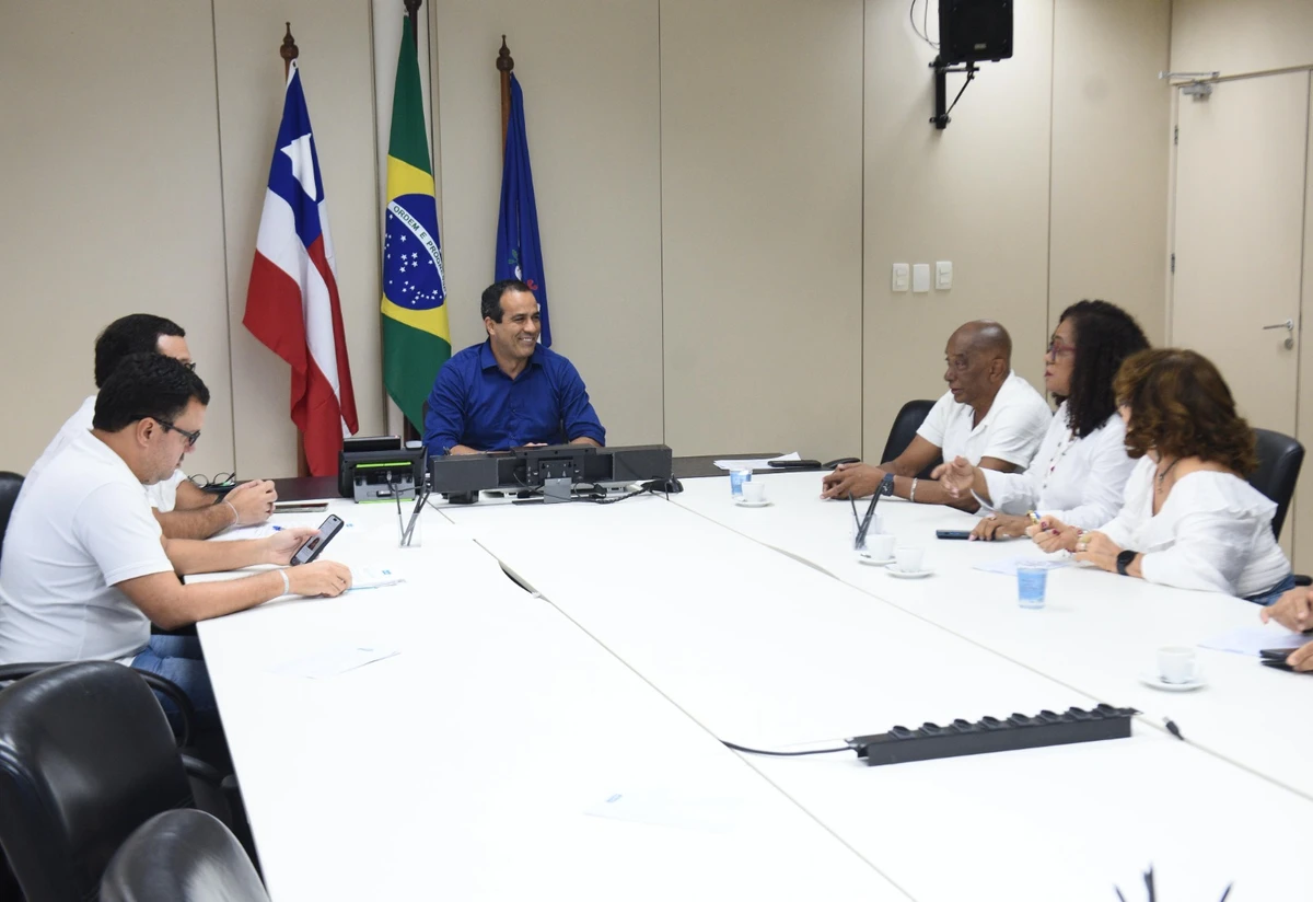 Acordo que encerra a greve foi firmado nesta sexta-feira (18)