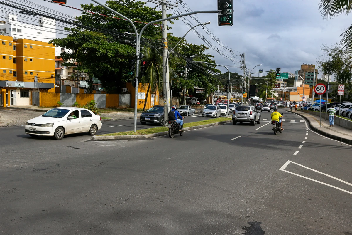 Avenida Jorge Amado passou por duplicação por Arisson Marinho/CORREIO