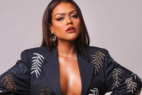 Camila Loures  por Reprodução/Redes Sociais  