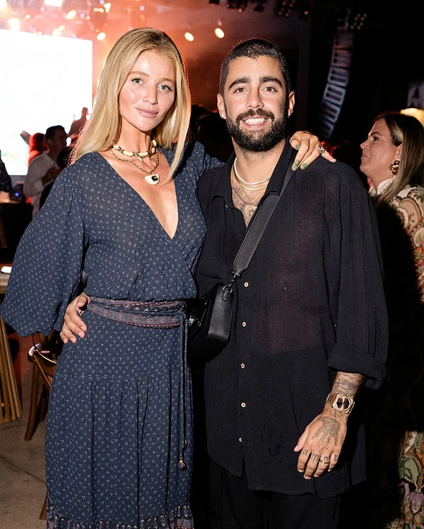 Cintia Dicker e Pedro Scooby  por Reprodução/Instagram