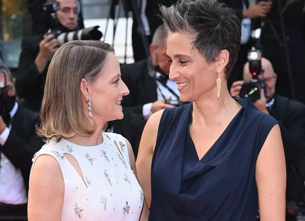 Jodie Foster e Alexandra Hedison por Reprodução/Redes Sociais    