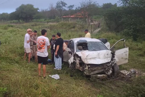 Acidente na BA-120, na região do município de Valente por Reprodução/Redes sociais