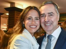 Imagem - É falso que a filha do ministro Barroso mora nos EUA e será deportada