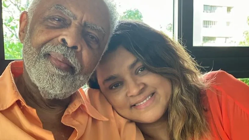 Imagem - Gilberto Gil atualiza público sobre translado do corpo de Preta e velório
