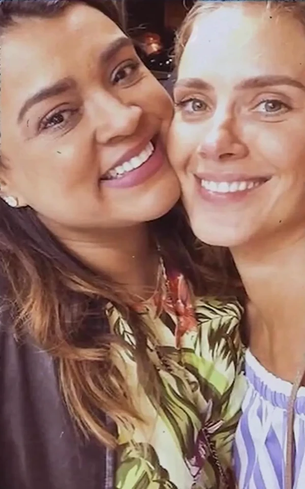 Carolina Dickmmann e Preta Gil por Reprodução