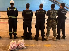 Imagem - Receita Federal apreende 8,8 kg de haxixe no Porto de Salvador