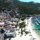 Imagem - Arraial do Cabo: o destino com mar azul-turquesa e clima de vila que conquistou o país