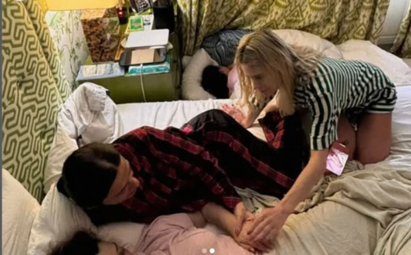 Carolina Dieckmmann publicou foto dos últimos momentos de Preta Gil