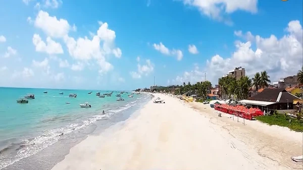Como o mar calmo e cristalino transforma a região em refúgio perfeito para relaxar