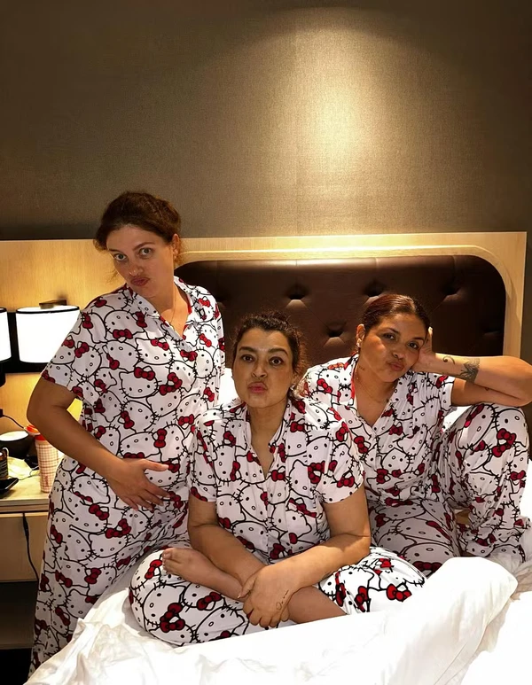 Ju de Paulla e Preta Gil por Ju de Paulla e Preta Gil
