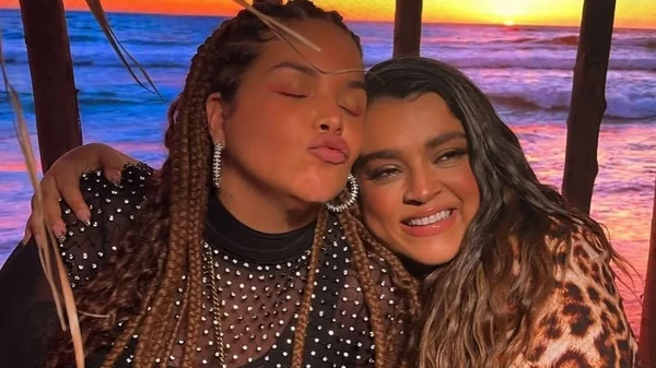 Ju de Paulla e Preta Gil por Ju de Paulla e Preta Gil