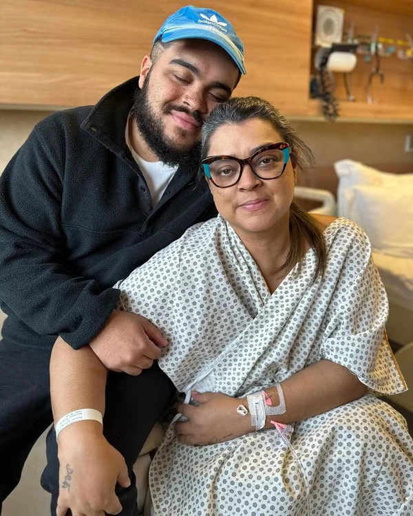Preta e o filho, Francisco por Reprodução/Instagram