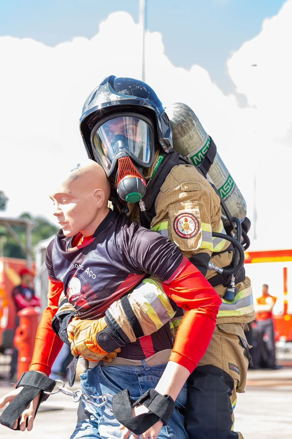 Seletiva será nesta sexta-feira (25), a partir das 8h, no Instituto Militar de Ensino Superior Bombeiros por Divulgação