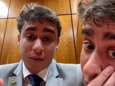 Imagem - Saída de Bolsonaro da Câmara termina com Nikolas Ferreira sangrando e mesa quebrada