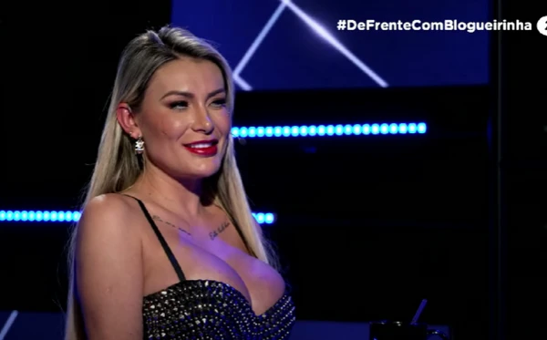 Andressa Urach no 'De Frente Com Blogueirinha'