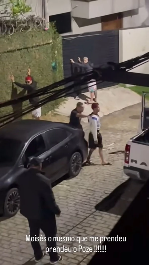 Confusão entre policiais e amigos de Oruam por Reprodução