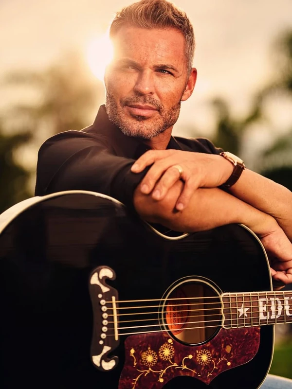 Eduardo Costa por Divulgação